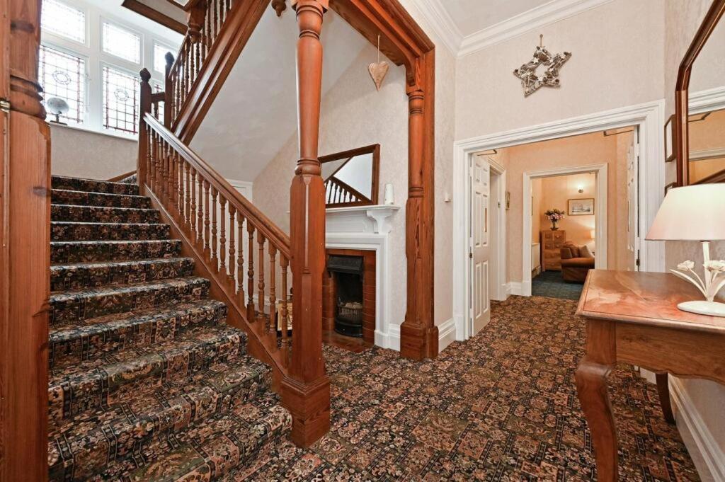 Forest Side Guesthouse Lyndhurst Bagian luar foto