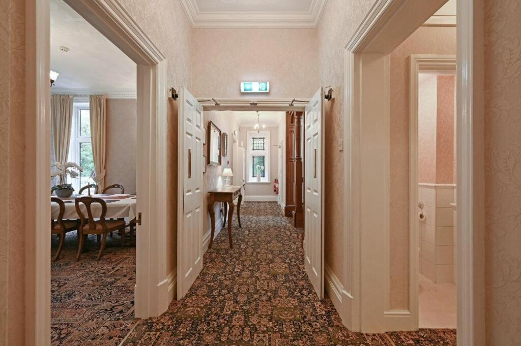 Forest Side Guesthouse Lyndhurst Bagian luar foto