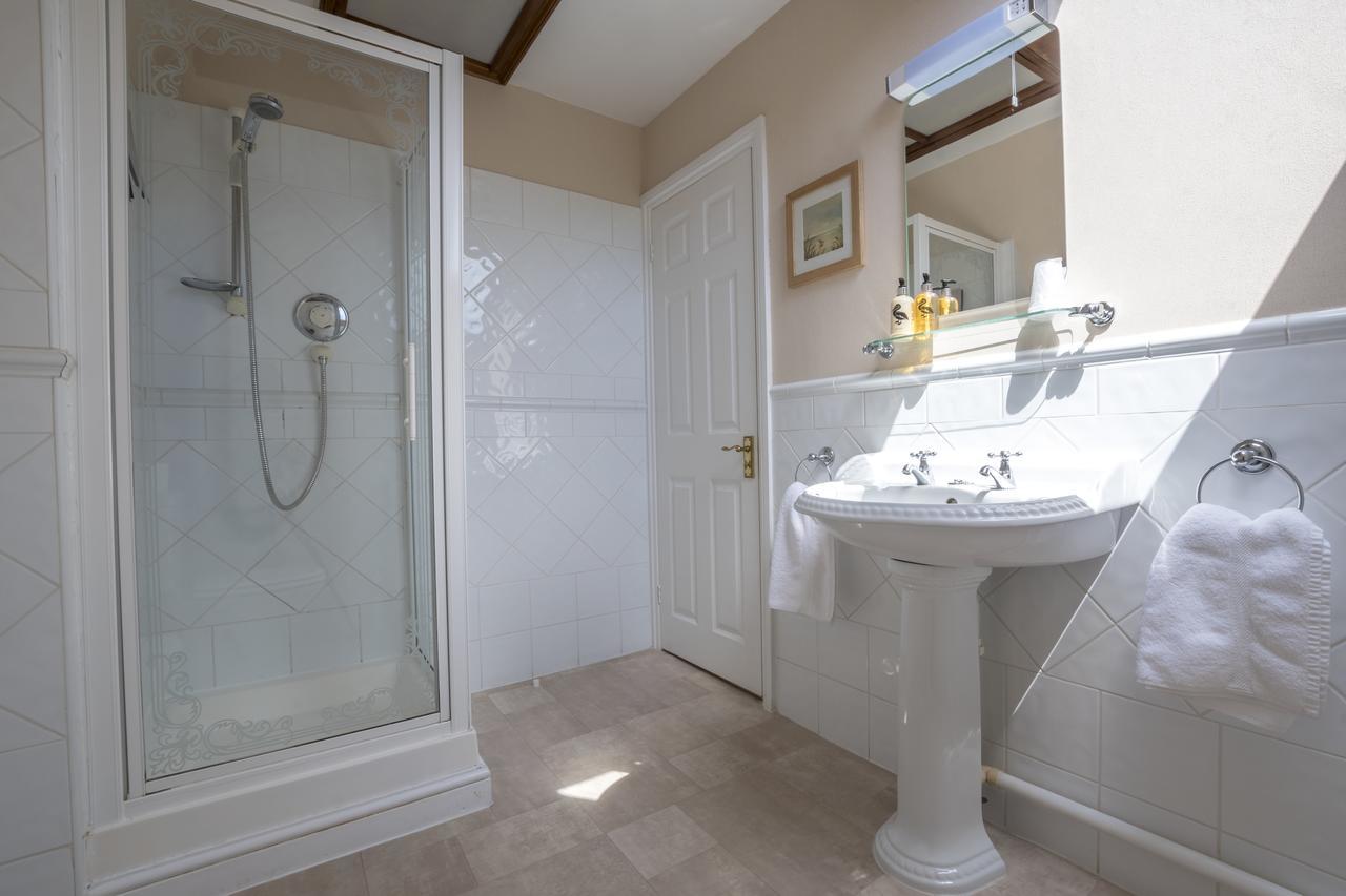 Forest Side Guesthouse Lyndhurst Bagian luar foto