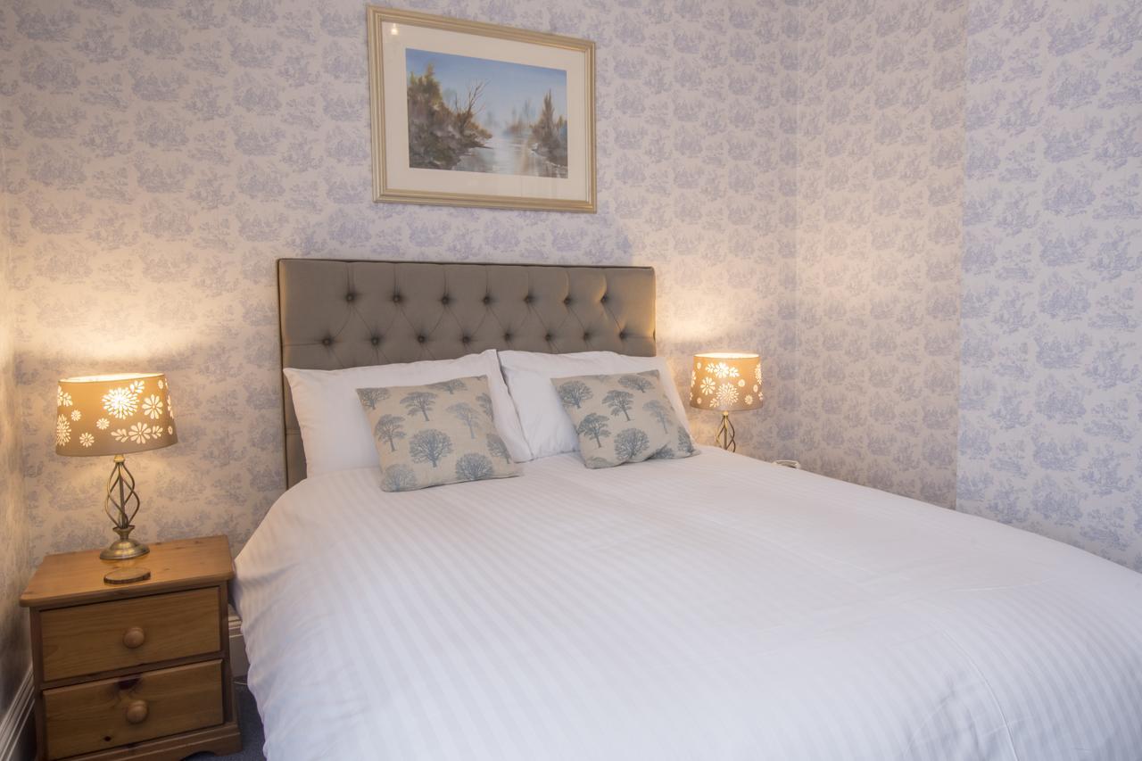 Forest Side Guesthouse Lyndhurst Bagian luar foto