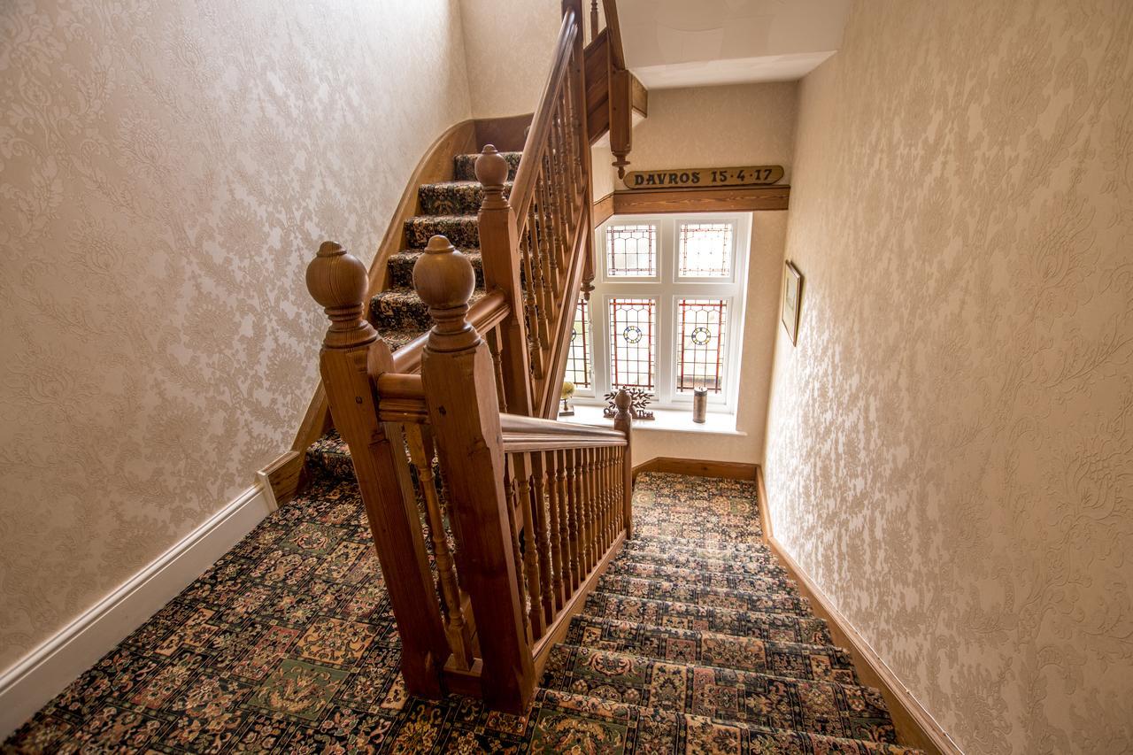 Forest Side Guesthouse Lyndhurst Bagian luar foto